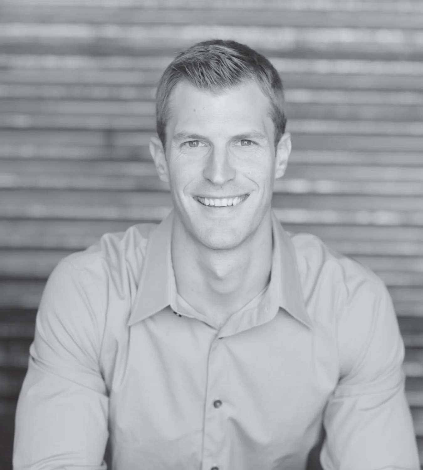 Dr. Josh Axe
